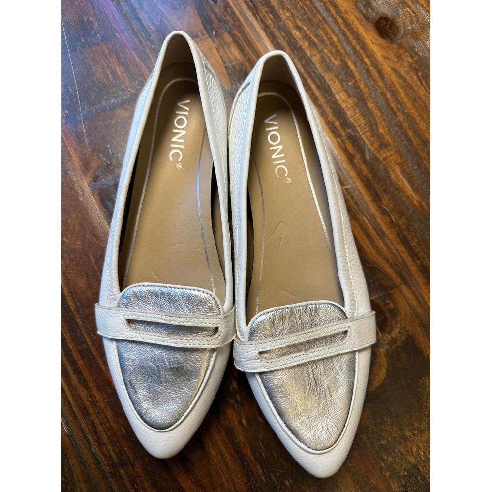 Vionic Savannah White‎ Silver Metallic Tumbled Leather Penny Loafers Flats 6.5